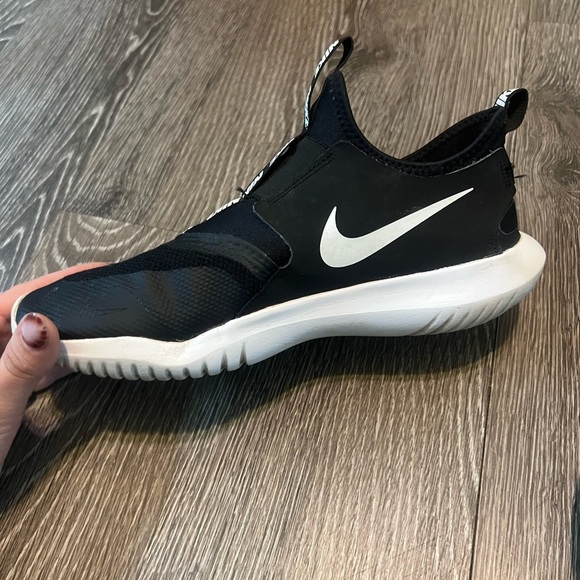 Nike Womens Black Slip-On Sneakers - Picture 2 of 6